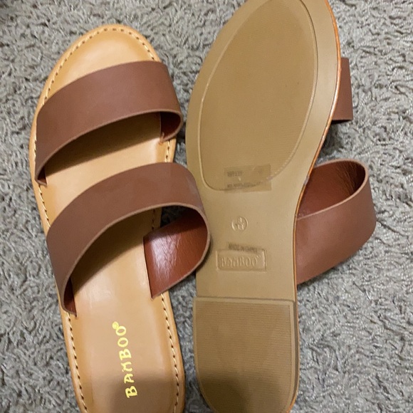 strap sandals - Picture 2 of 2